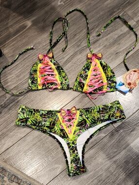 NWT Babalu Women's Tropical w/pink Ribbon & Bow Accent Bikini Set Sz L